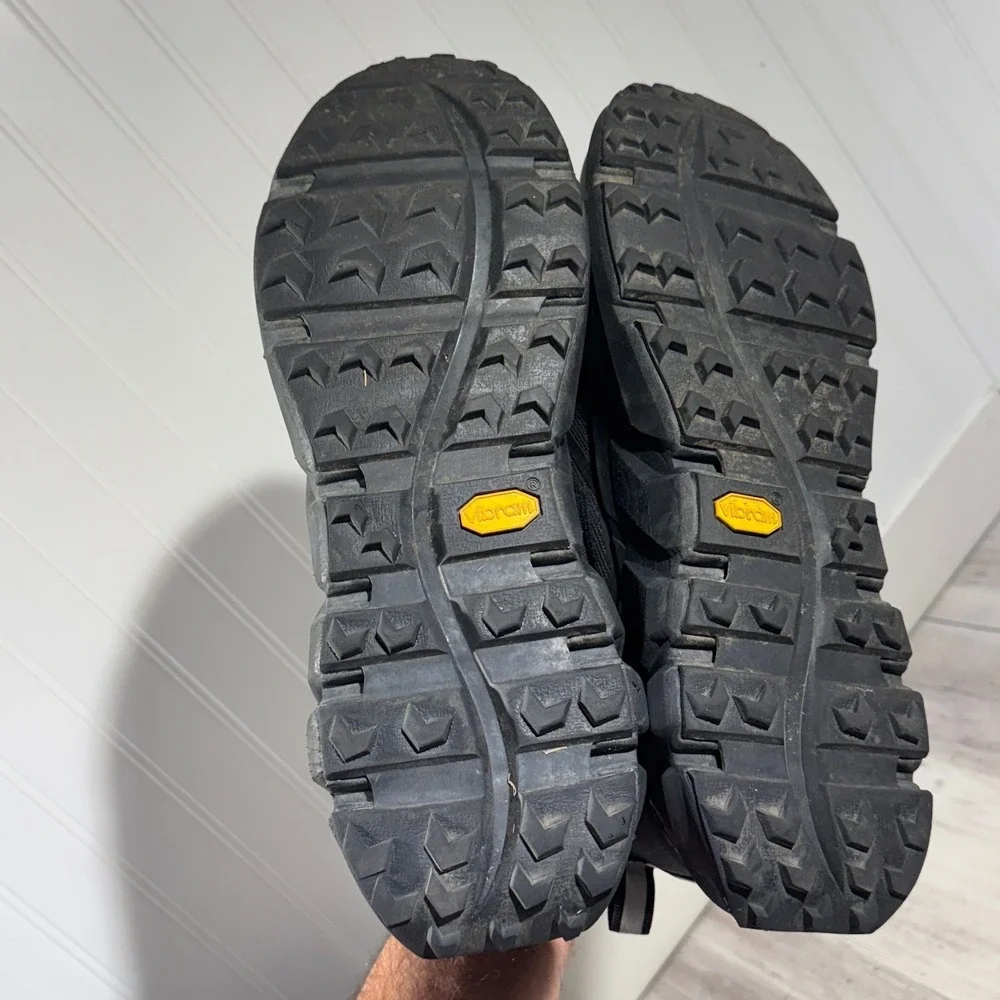 Oakley SI Men's Light Breathe Trail Shoe, Triple Black - 12 REG (M)